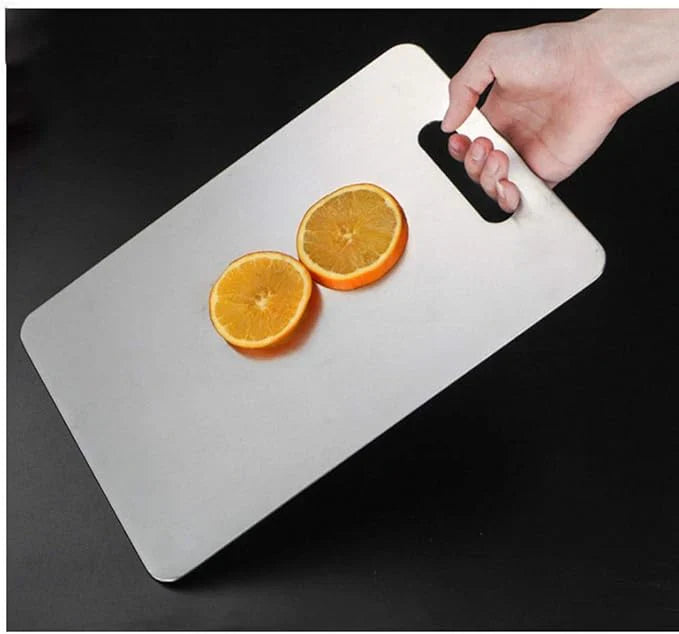𝐃𝐎𝐍𝐓𝐔𝐌𝐏 𝐀𝐌𝐁𝐀𝐍𝐂𝐄™ Titanium Cutting Board - لوح تقطيع التيتانيوم