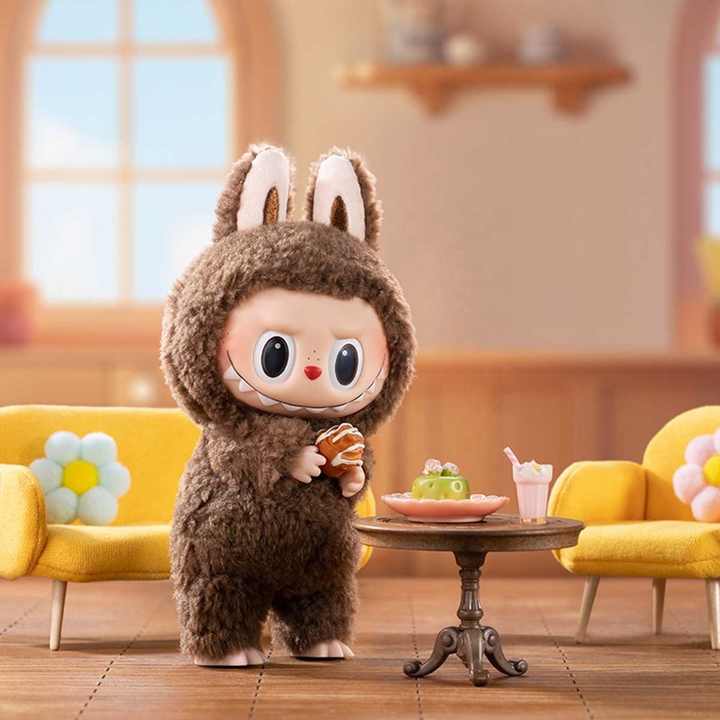 𝐃𝐎𝐍𝐓𝐔𝐌𝐏 𝐀𝐌𝐁𝐀𝐍𝐂𝐄™ Labubu – Wild Cartoon-Style Keychain |  سلسلة مفاتيح بأسلوب الرسوم المتحركة البري**